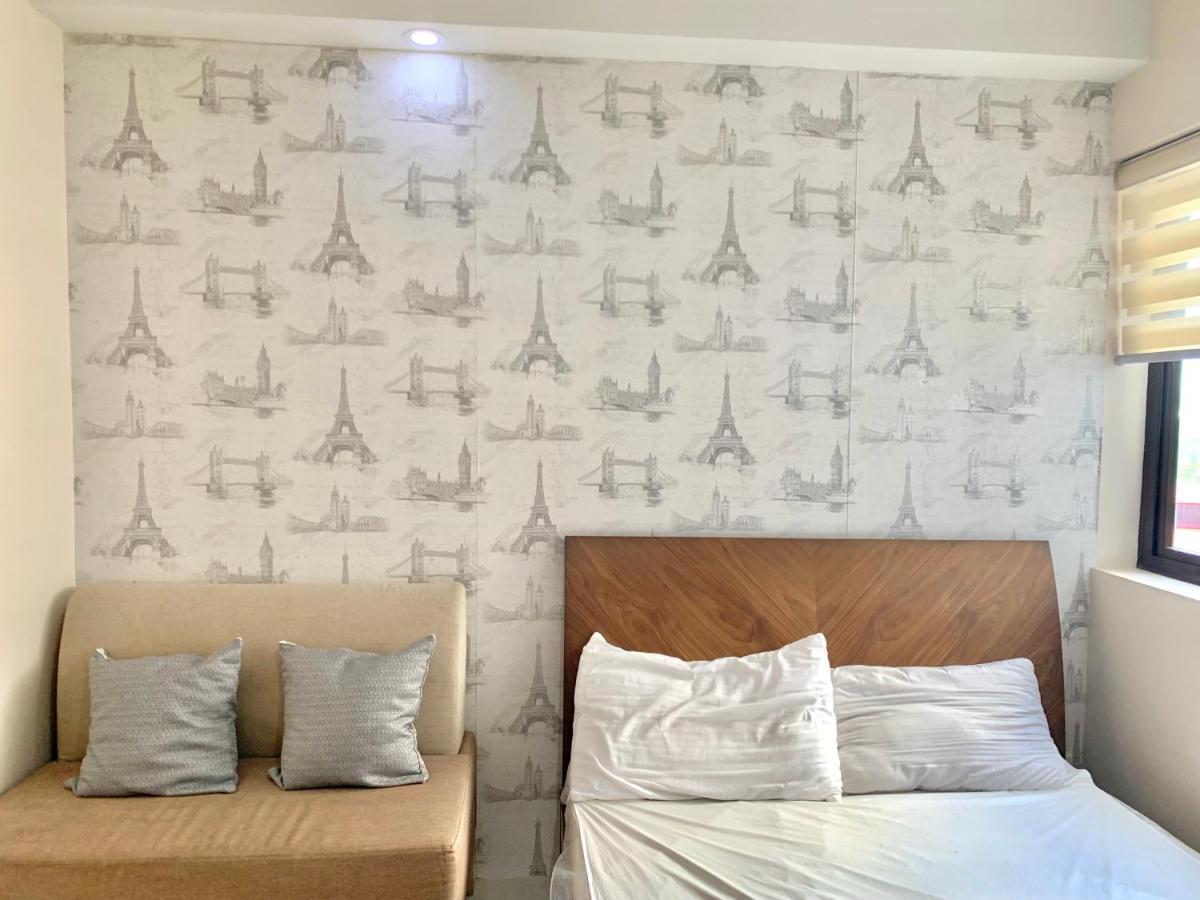 The Persimmon Studios Near Ayala And Sm City セブ市 エクステリア 写真