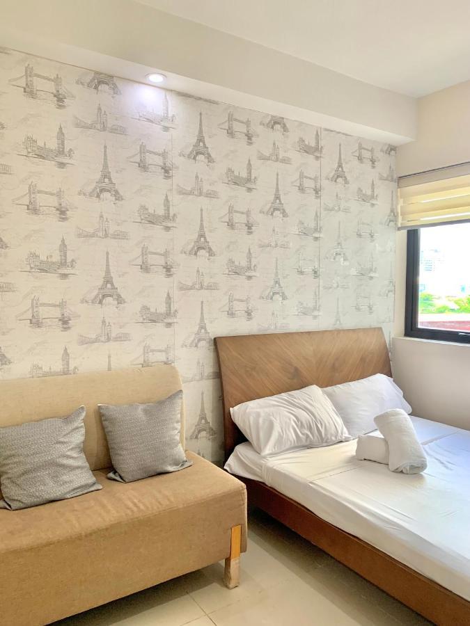 The Persimmon Studios Near Ayala And Sm City セブ市 エクステリア 写真