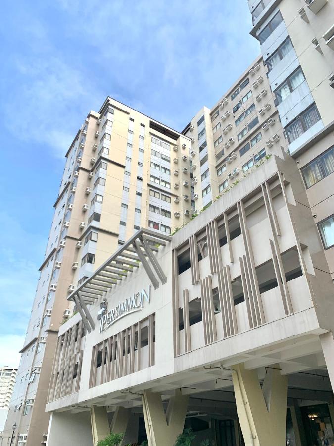 The Persimmon Studios Near Ayala And Sm City セブ市 エクステリア 写真