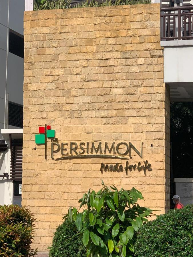 The Persimmon Studios Near Ayala And Sm City セブ市 エクステリア 写真