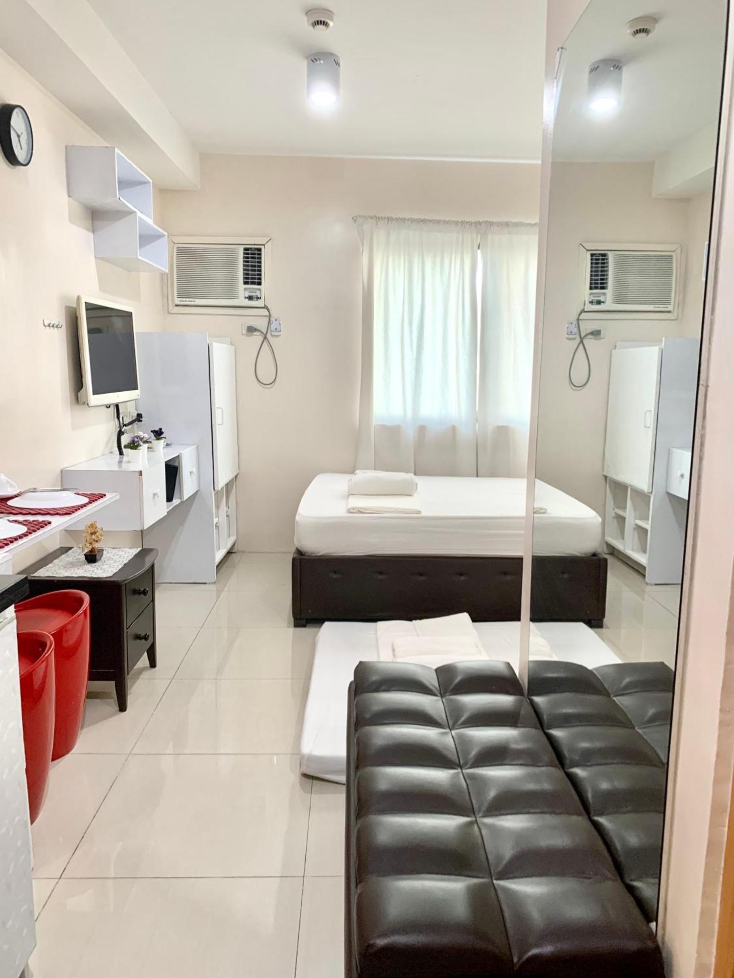 The Persimmon Studios Near Ayala And Sm City セブ市 部屋 写真