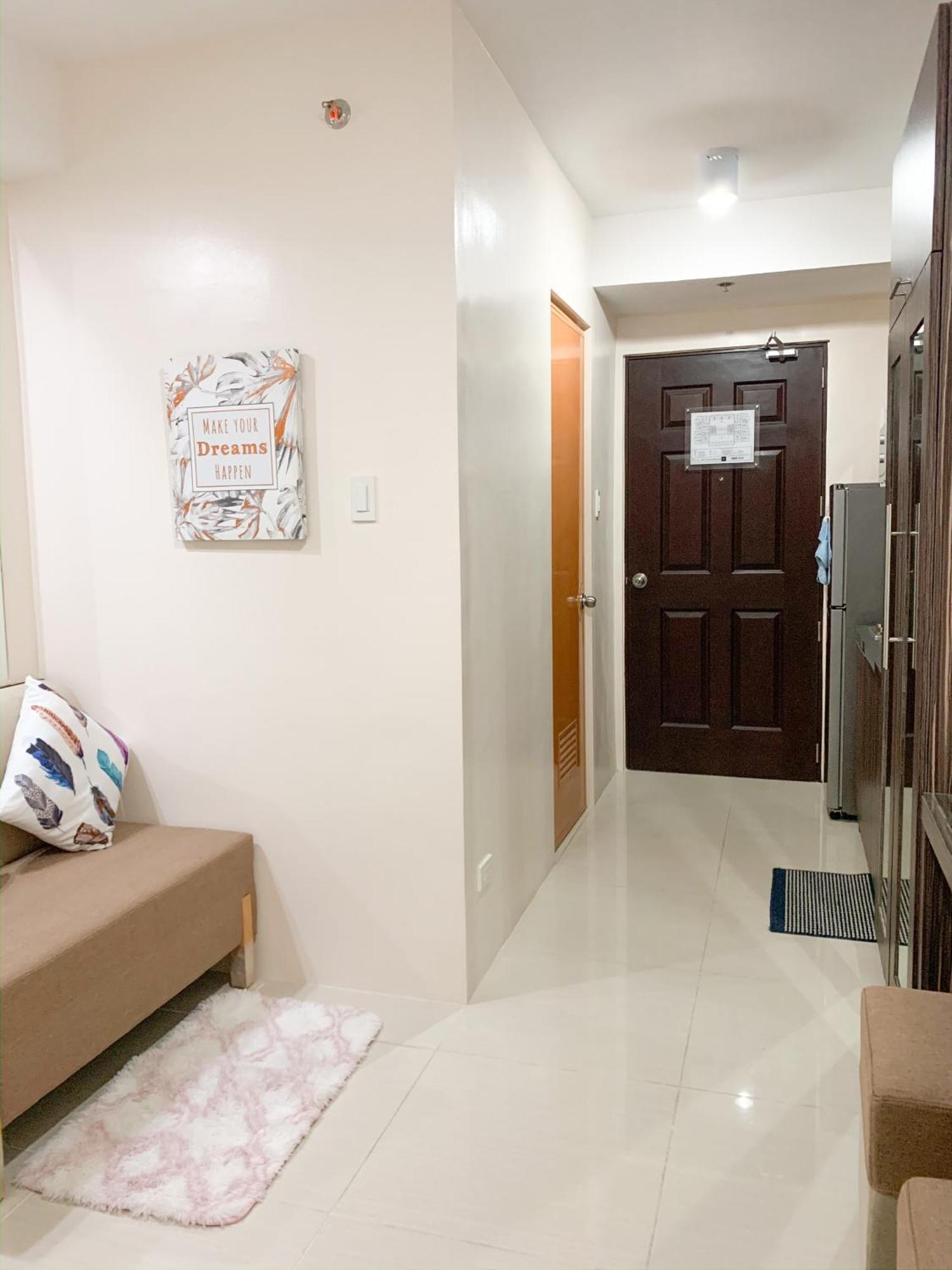 The Persimmon Studios Near Ayala And Sm City セブ市 部屋 写真