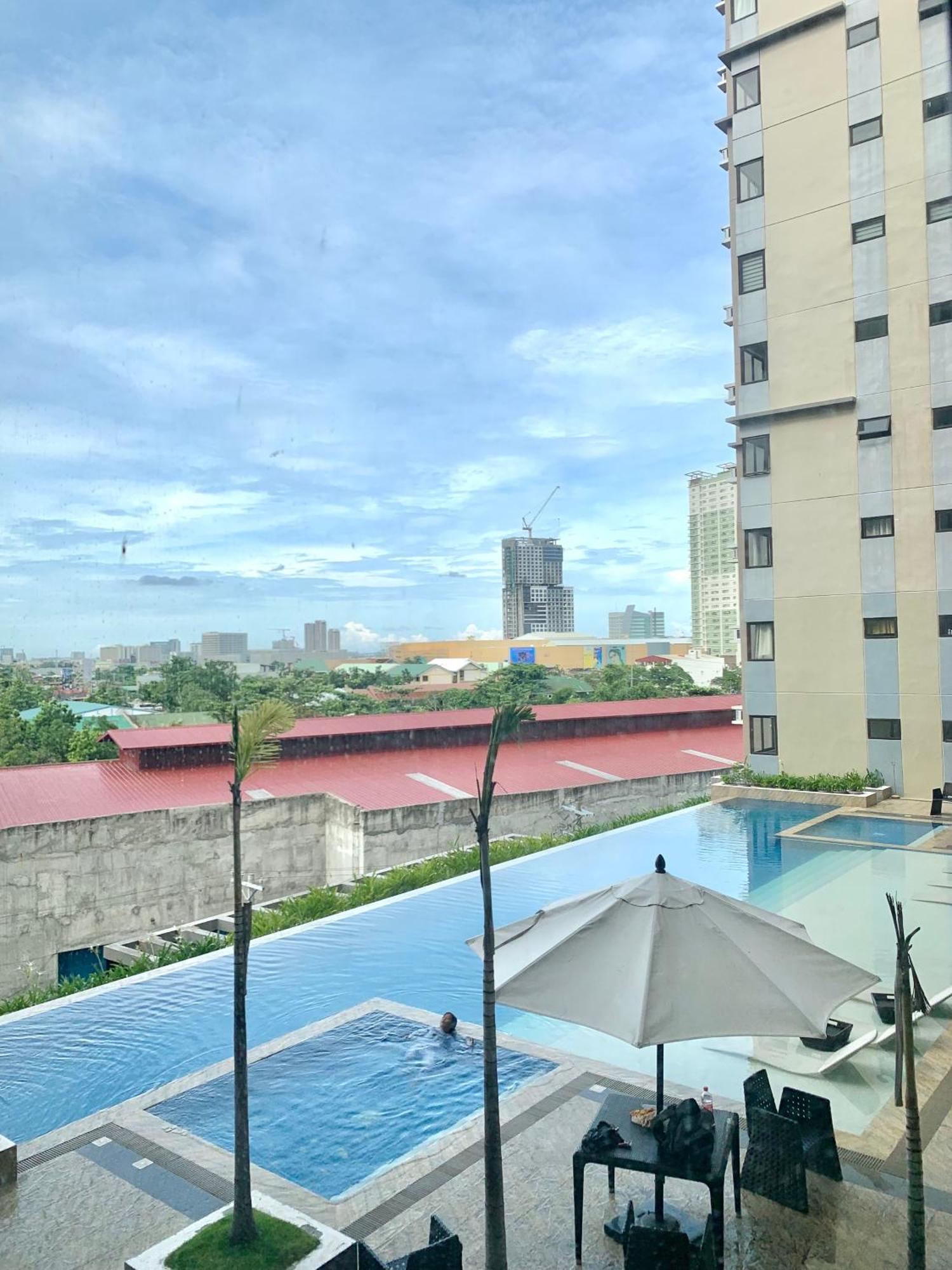 The Persimmon Studios Near Ayala And Sm City セブ市 部屋 写真