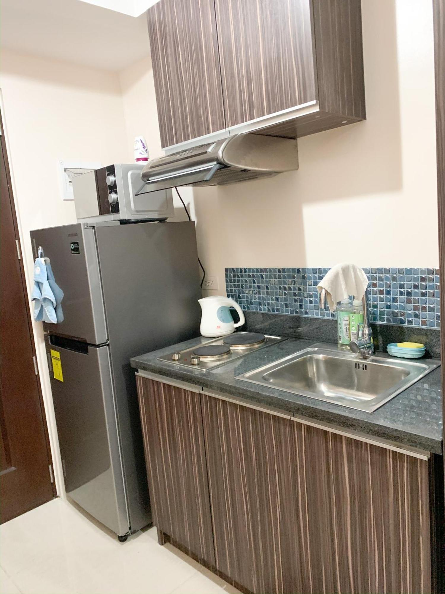 The Persimmon Studios Near Ayala And Sm City セブ市 部屋 写真