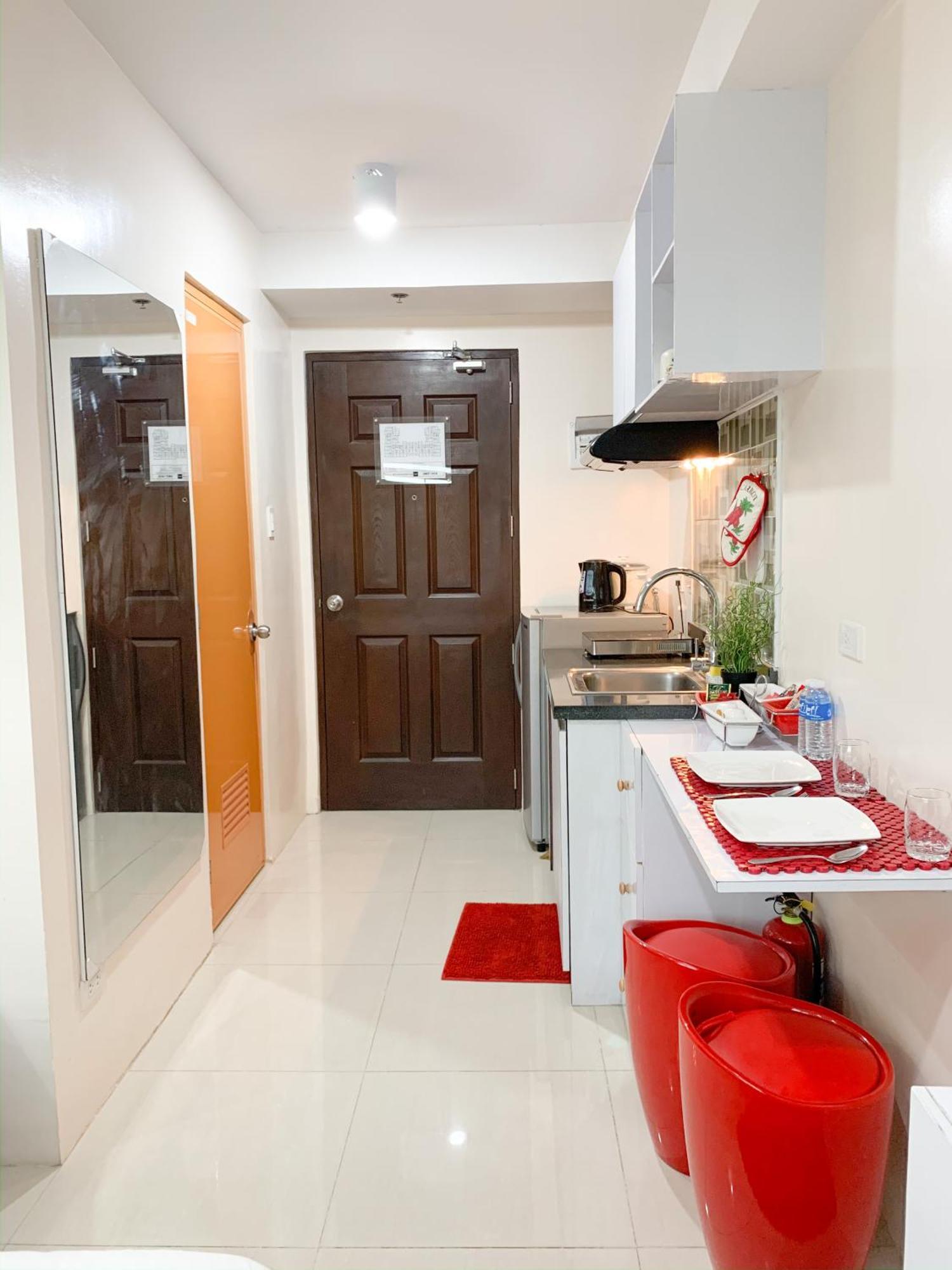 The Persimmon Studios Near Ayala And Sm City セブ市 部屋 写真