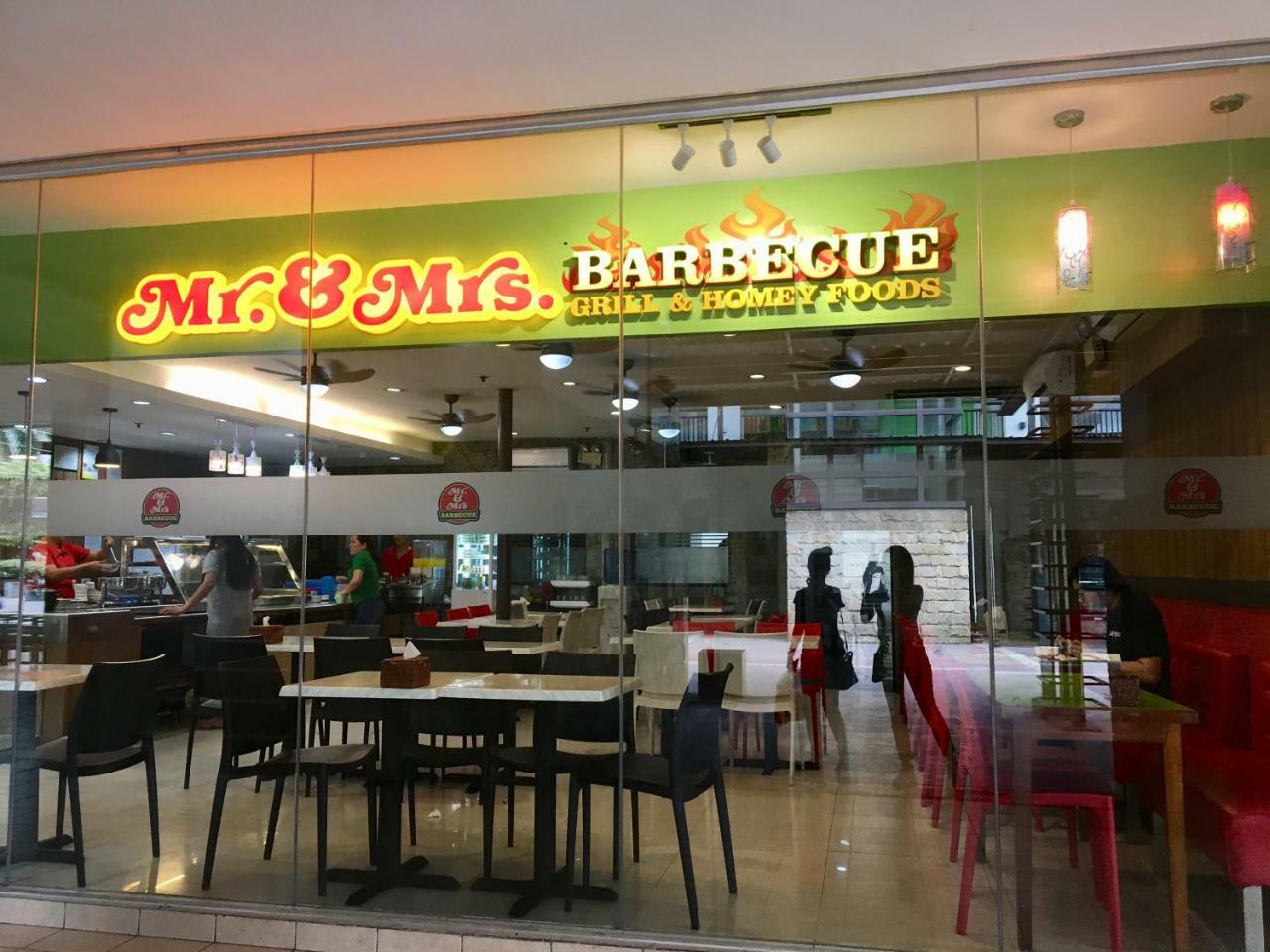 The Persimmon Studios Near Ayala And Sm City セブ市 エクステリア 写真