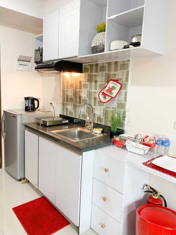 The Persimmon Studios Near Ayala And Sm City セブ市 エクステリア 写真